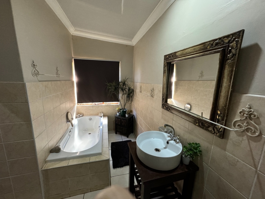 4 Bedroom Property for Sale in Potchefstroom North West